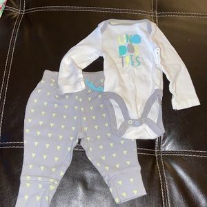 Worn once lounge around the house outfit